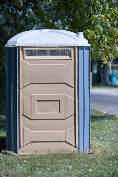 Best Luxury portable toilet rental  in Edwardsville, PA